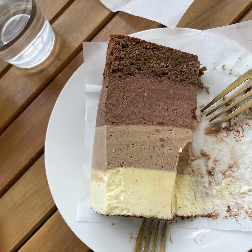 Cafe Magnolia - Chocolate mousse cake - Sandwiches Near Me - Kennewick, Washington Cafe Magnolia - Chocolate mousse cake - Sandwiches Near Me - Kennewick, Washington