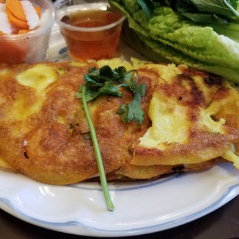 Mai Vietnamese Cuisine - Banh Xeo- Sizzling Viet crepe; need to try more before passing judgement - Vietnamese Near Me - Cotati, California Mai Vietnamese Cuisine - Banh Xeo- Sizzling Viet crepe; need to try more before passing judgement - Vietnamese Near Me - Cotati, California