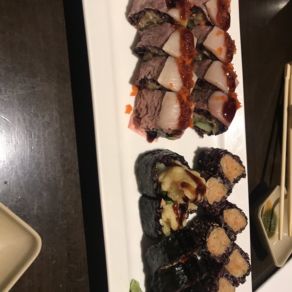 Spicy Yellowtail Roll