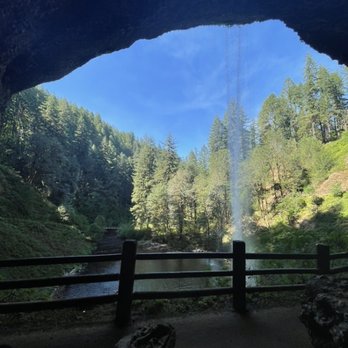 Silver Falls State Park - Canyon trail - Hiking Near Me - Sublimity, Oregon Silver Falls State Park - Canyon trail - Hiking Near Me - Sublimity, Oregon