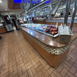 Royal Buffet - Food bar
