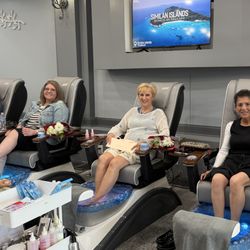 LD Nails & Spa