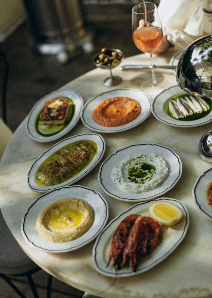 Alisa Wine & Friends