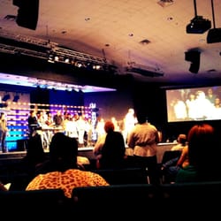 Manna Church - Wayne Tate starting with introduction.