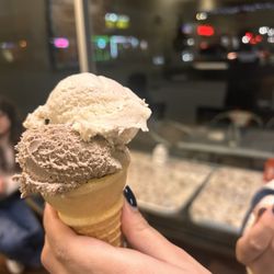 Lovey’s Ice Cream