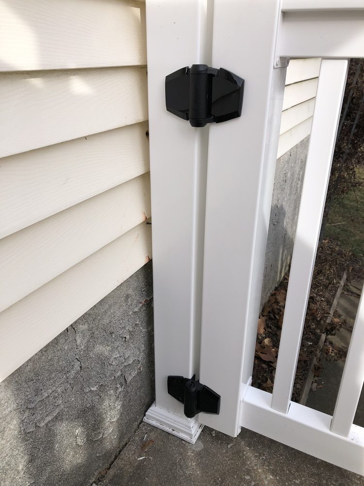 GREAT RAILING Updated October 2024 80 Photos & 19 Reviews 1401 N