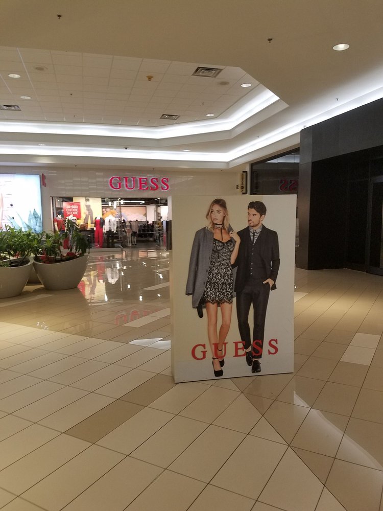 Guess Logo