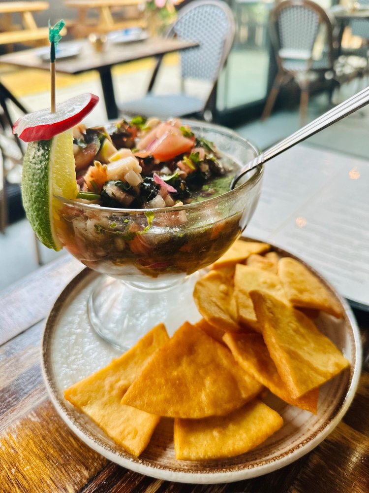 Salvatoria Kitchen & Bar