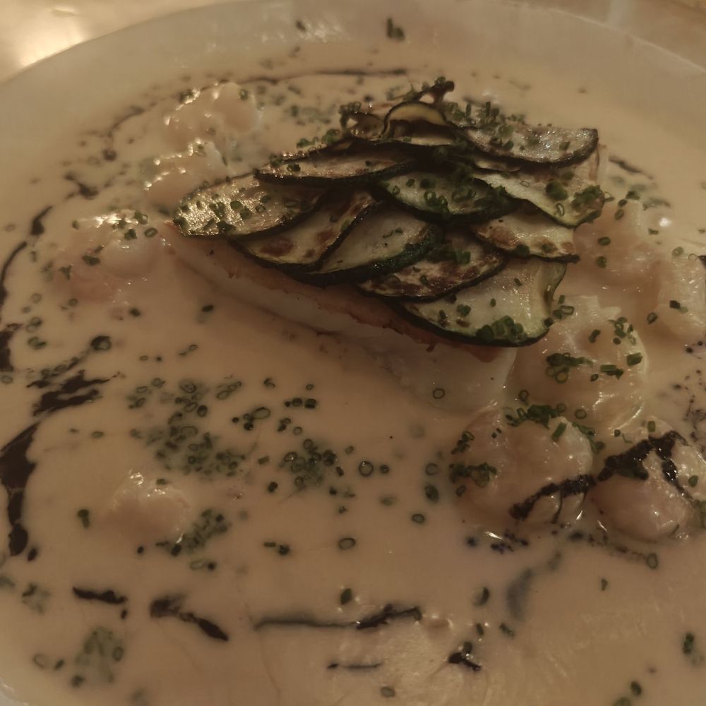 Este - Pescado a la crema - Seafood Near Me - Austin, Texas Este - Pescado a la crema - Seafood Near Me - Austin, Texas