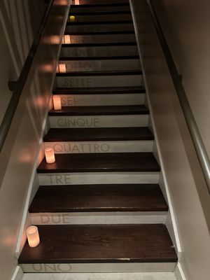 Attimo Wine by null
