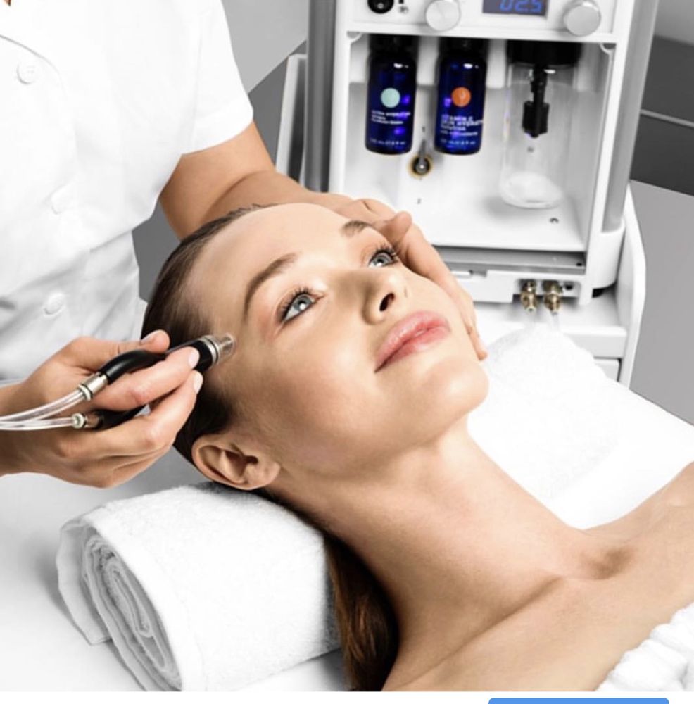 Mirabella Skin Care Logo