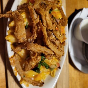 SaltFire Brewing Co Taphouse - Mac & cheese had lots of onion haystacks. - American Near Me - Tempe, Arizona