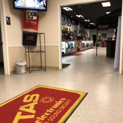 TAS Electronics - Pleasant and very clean waiting area.