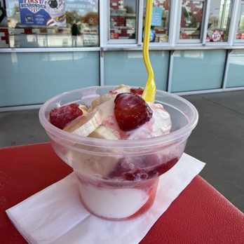 Andy's Frozen Custard - The original Straw-Ana sundae. - Desserts Near Me - Mesa, Arizona