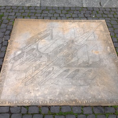Liebfrauenplatz by null