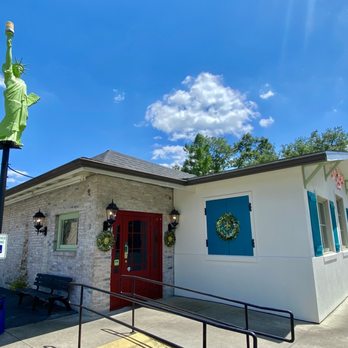 Bon Temps Grill - Bar entrance. - Cajun/Creole Near Me - Lafayette, Louisiana