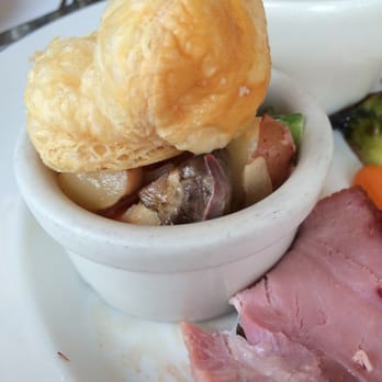Harbor House - Mini lobster pot pie with the Sunday brunch. - Seafood Near Me - Milwaukee, Wisconsin Harbor House - Mini lobster pot pie with the Sunday brunch. - Seafood Near Me - Milwaukee, Wisconsin