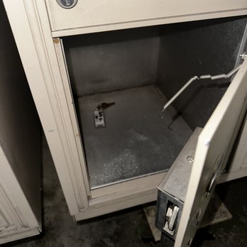 Sutton Place - Mail was stole key wasn't even put in my box - Apartments Near Me - Westminster, California Sutton Place - Mail was stole key wasn't even put in my box - Apartments Near Me - Westminster, California