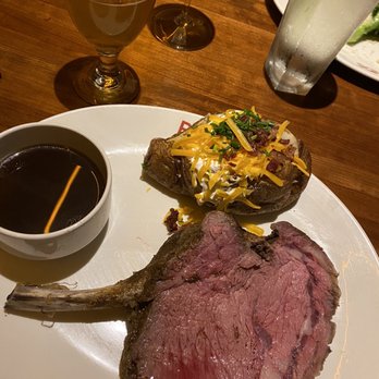 J. Alexander's Restaurant - Prime rib - New American Near Me - Nashville, Tennessee