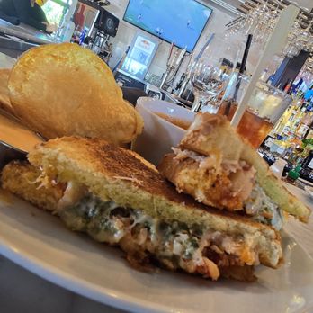 Jax On The Tracks - New American Near Me - Houston, Texas