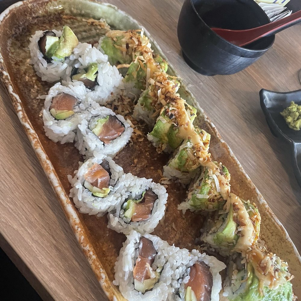 Sushi Lounge - Poway - Lunch special, salmon roll and cocomo roll - Sushi Bars Near Me - Poway, California