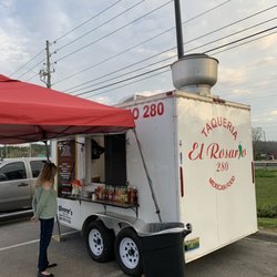 Taqueria Rosario - Outside of the truck