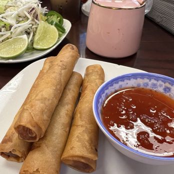 Pho T & L - Egg Roll - Vietnamese Near Me - Kent, Washington Pho T & L - Egg Roll - Vietnamese Near Me - Kent, Washington