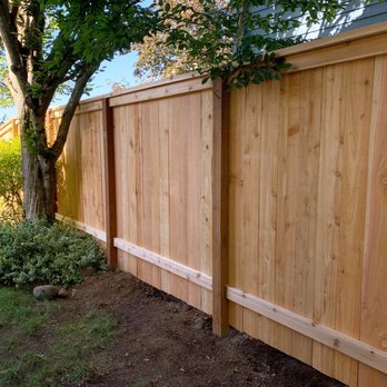 MT Zion - Cedar Fence Installation - Landscaping Near Me MT Zion - Cedar Fence Installation - Landscaping Near Me