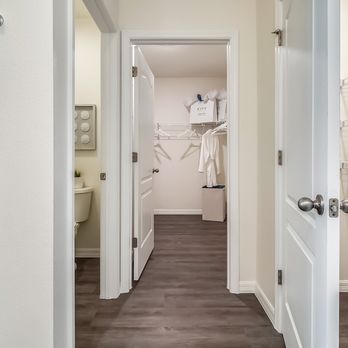 The Enclave at Ridgefield - Spacious bathrooms - Apartments Near Me - Conway, South Carolina The Enclave at Ridgefield - Spacious bathrooms - Apartments Near Me - Conway, South Carolina