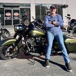 My new ride.  Picked up at Old Town Temecula Harley Davidson.