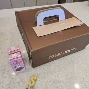 Tous Les Jours - Bakeries Near Me - Centereach, New York