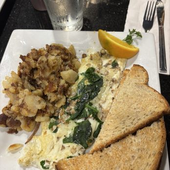 Keke's Breakfast Cafe - Egg white omelet - Breakfast & Brunch Near Me - Boca Raton, Florida