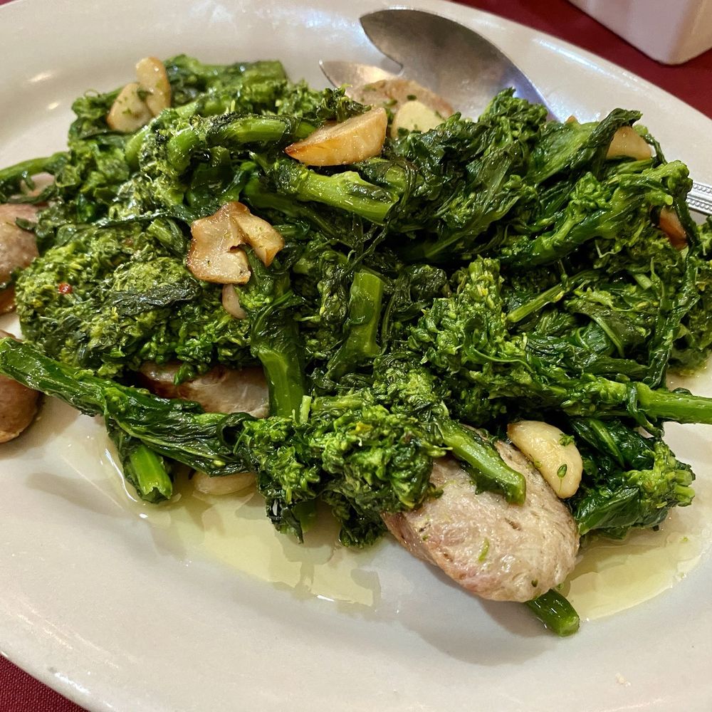 Gianna's - Broccoli Rabe - Italian Near Me - Carlstadt, New Jersey