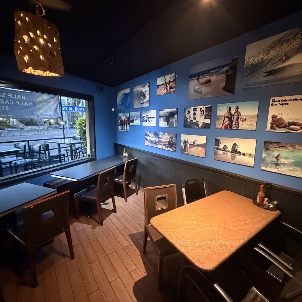 Cafe Vahik - Dining room - Coffee & Tea Near Me - La Jolla, California