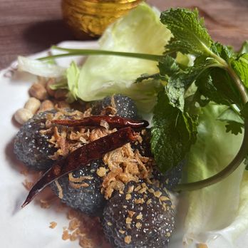 Lao Lao Bar - Laotian Near Me - Toronto, Ontario