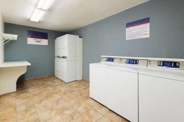 Sonesta Simply Suites Las Vegas Convention Center by null