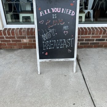 Daybreak Cafe - Breakfast sign - Breakfast & Brunch Near Me - Schwenksville, Pennsylvania