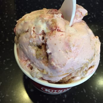 Cold Stone Creamery - Like It Strawberry Blonde. - Ice Cream & Frozen Yogurt Near Me - Corona, California Cold Stone Creamery - Like It Strawberry Blonde. - Ice Cream & Frozen Yogurt Near Me - Corona, California
