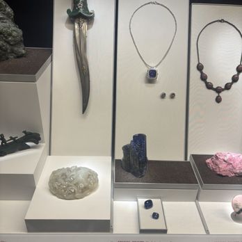 Field Museum - Gemstones - Museums Near Me - Chicago, Illinois