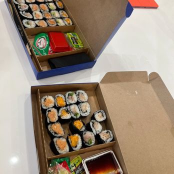 Azai Hand Roll - Sushi Bars Near Me - Los Angeles, California Azai Hand Roll - Sushi Bars Near Me - Los Angeles, California