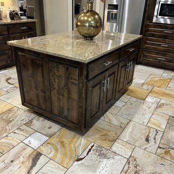 Anchor Floors - kitchen before - Flooring Near Me - Cedar Park, Texas