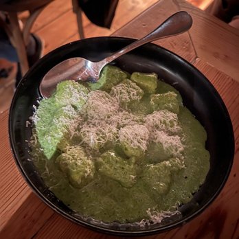 Figo Wine Bar - Pesto gnocchi - Wine Bars Near Me - Chicago, Illinois