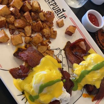 Breakfast Republic - Jurassic Pork Benedict - Breakfast & Brunch Near Me - Encinitas, California