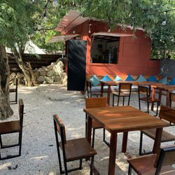 Lou Cafe - Sitting area