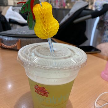 Alpha Dessert Juice Cafe - Hillcroft - Gana juice or sugarcane juice! Must try! - Desserts Near Me - Houston, Texas Alpha Dessert Juice Cafe - Hillcroft - Gana juice or sugarcane juice! Must try! - Desserts Near Me - Houston, Texas