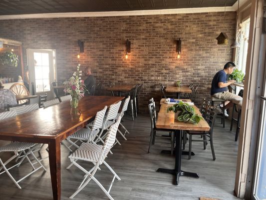 Rise 'N Grind Cafe by null