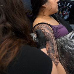Our artist Manaia - @Skullsionink