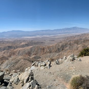 Joshua Tree Excursions - Beautiful view - Hiking Near Me - Joshua Tree, California Joshua Tree Excursions - Beautiful view - Hiking Near Me - Joshua Tree, California