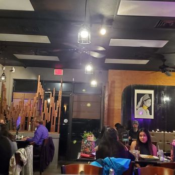 Kao Thai Kitchen - Pretty decors - Thai Near Me - Pinellas Park, Florida
