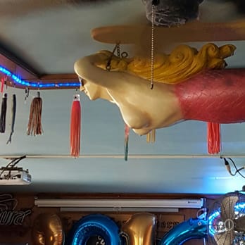 Tackle Box Tavern - Dive Bars Near Me - Atlantic Beach, North Carolina Tackle Box Tavern - Dive Bars Near Me - Atlantic Beach, North Carolina